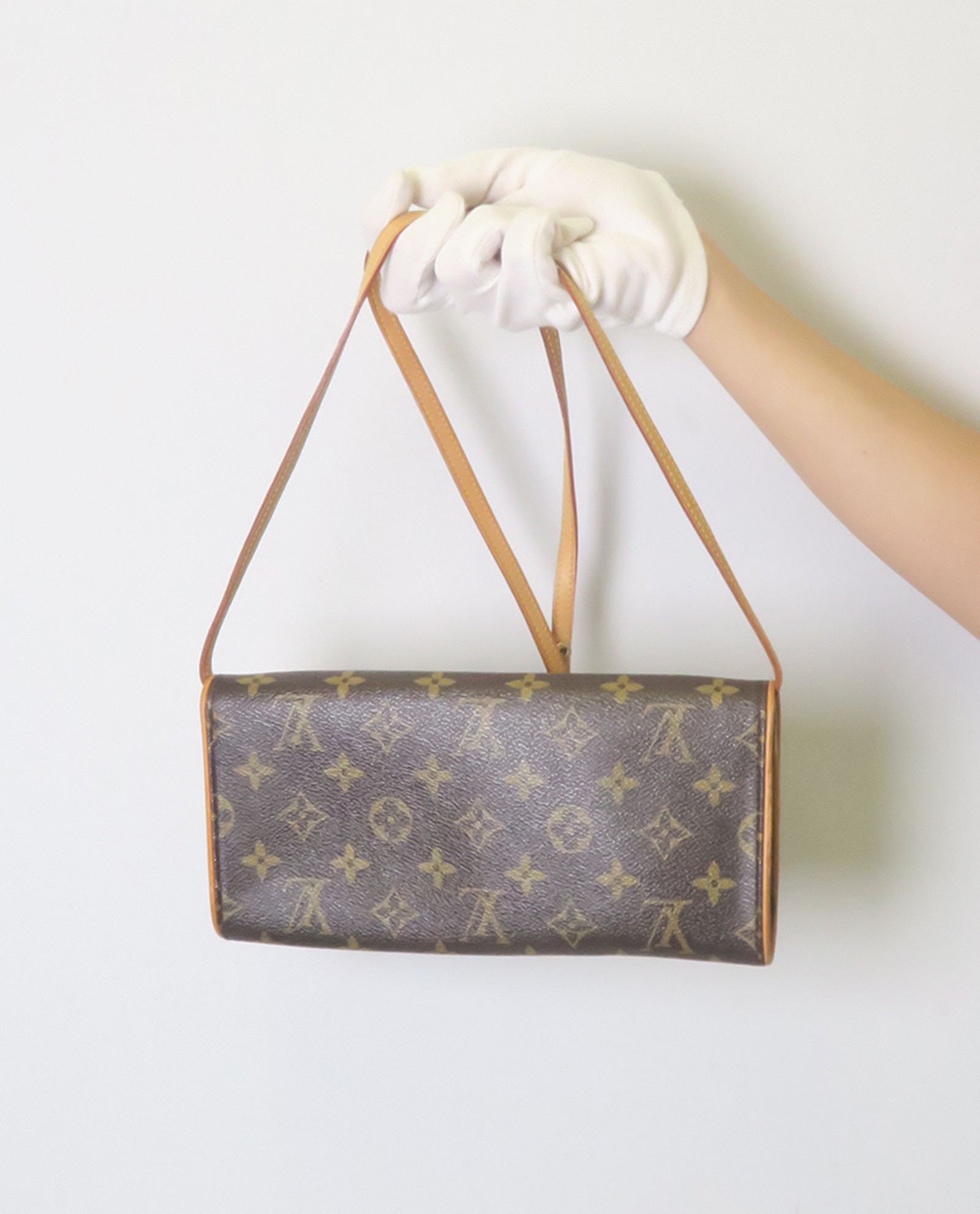 Bandolera, 250&euro;, Marrón, Vista trasera